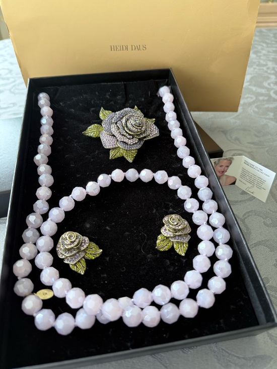Heidi Daus Jewelry - HEIDI DAUS necklace, brooch and earring set